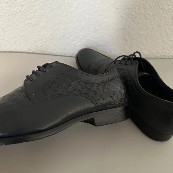 Men's Classic Premium‎ Leather Dress ShoesLace-Up Oxford Navy Leather Outsole